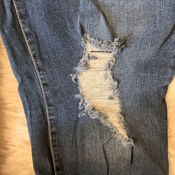 Sofia Jeans by Sofia Vergara size 12 Leslie Slim Straight cropped jeans - Picture 3 of 11